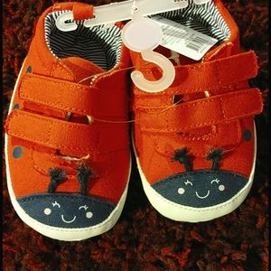 Carter's Lady Bug soft bottom shoes